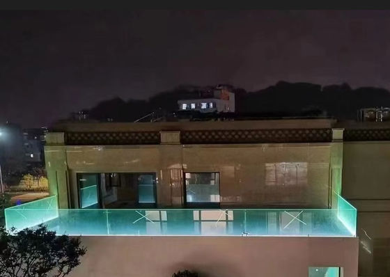 Réglage en verre en aluminium U à l' extérieur léger avec lumière LED