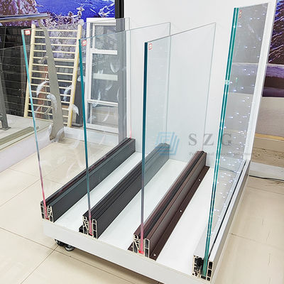 Barrière de verre en aluminium noir en U-canal Barrière de verre en aluminium stable