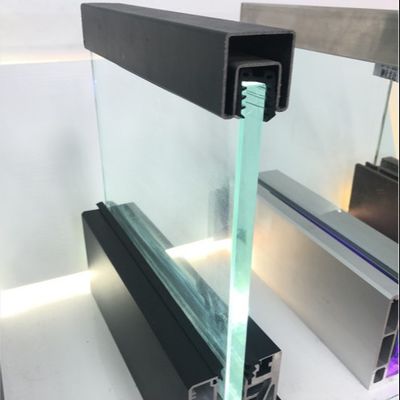 Système de profilé en U en verre trempé stable de 800 à 1200 mm avec main courante en aluminium pour la sécurité et l'esthétique
