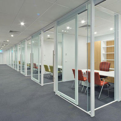 Protection de la vie privée des murs de cloisonnements en verre insonorisé commerciaux