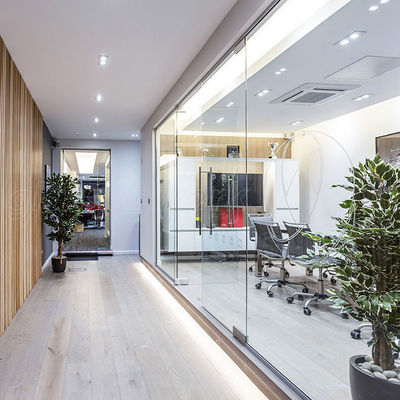 Murs de cube en verre en aluminium dimension personnalisée avec porte