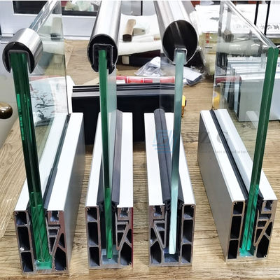 Balustrade en verre en aluminium enduit de poudre