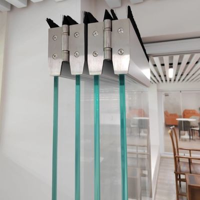 Porte pliante en aluminium imperméable à l'eau, à haute efficacité énergétique et à faible entretien