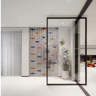 Porte pivotante en aluminium interne en acier inoxydable avec verre transparent et épaisseur de cadre de 1,8 mm