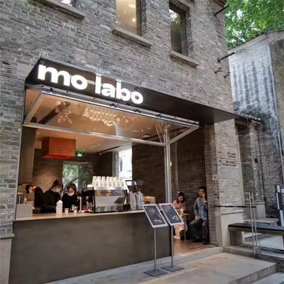 Fenêtre à double pliage en aluminium vertical, haute efficacité énergétique avec verre et cadre personnalisés