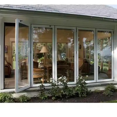 Porte coulissante pliante de patio en verre et aluminium à cadre blanc robuste