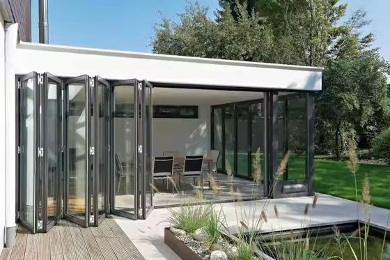Porte pliante d'entrée d'accordeon extérieur Porte pliante en verre en aluminium pour véranda
