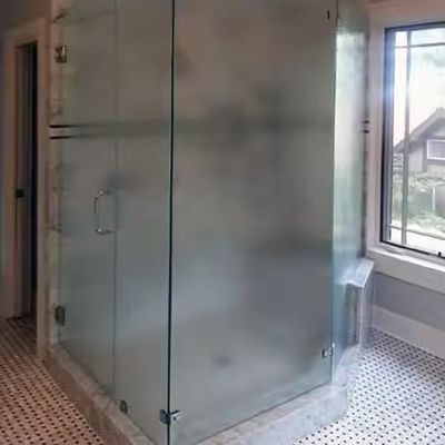 Unités de douche étanche Cabine de douche 6 mm 8 mm Porte en verre Taille standard Salle de douche