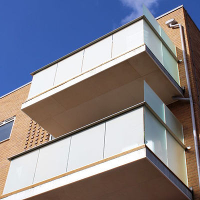 Barrière de verre personnalisable avec garantie de cinq ans et verre laminé trempé