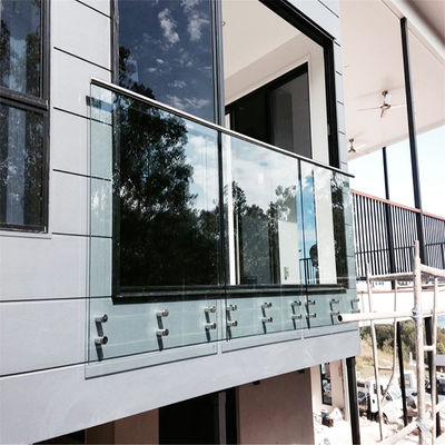 Système de garde-corps en verre sans cadre trempé de 10 mm avec bornes en acier inoxydable