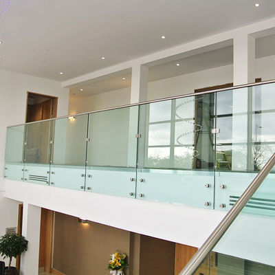 Clampes de protection de la balustrade en verre en acier inoxydable 304 pour le verre de 8 à 12 mm